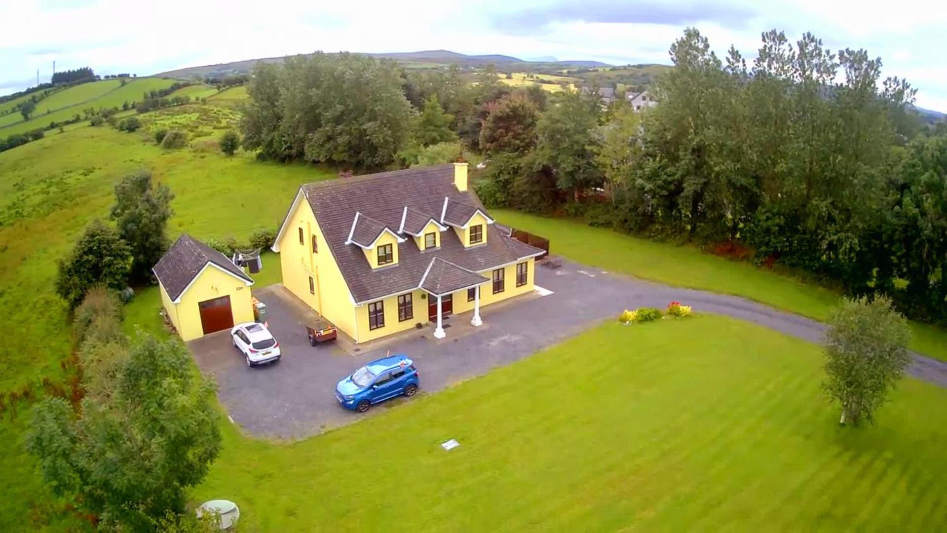 Yellow House Westport Exterior foto